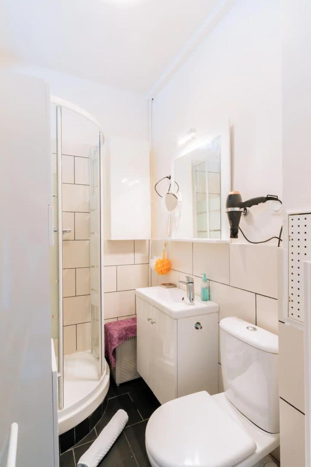 Cosy 1 Bedroom In The Heart Of Montparnasse Париж Екстериор снимка