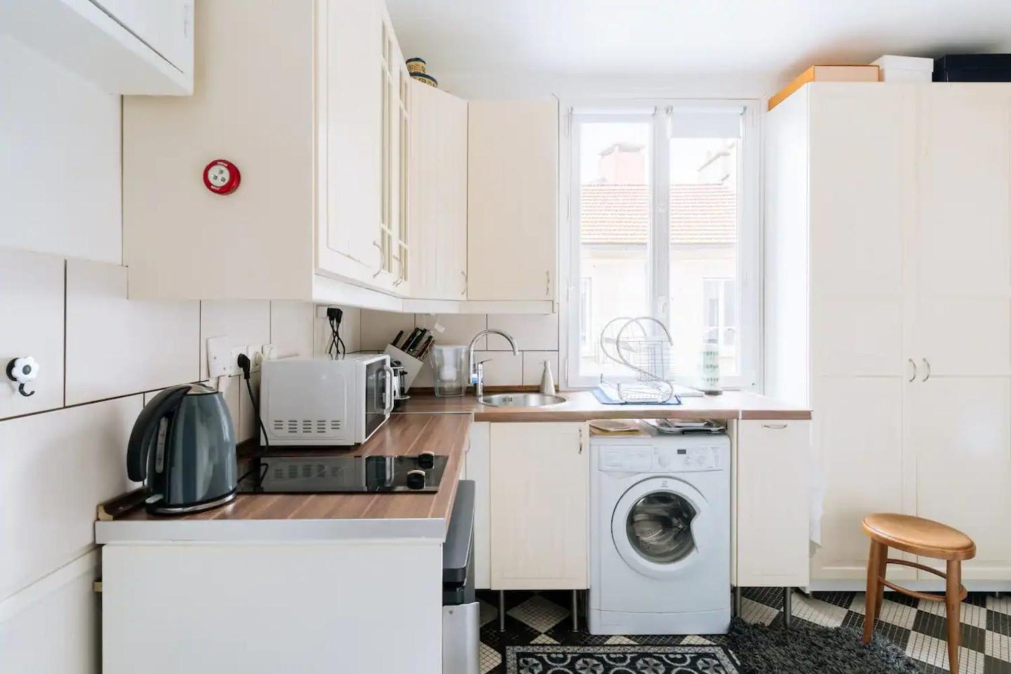 Cosy 1 Bedroom In The Heart Of Montparnasse Париж Екстериор снимка